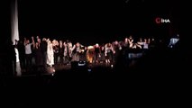 Londra'daki Türkçe Konuşanlar Tiyatro Festivaline Türk oyunculardan çıkarmaTürkiye'den Londra'ya yıldız yağmuru