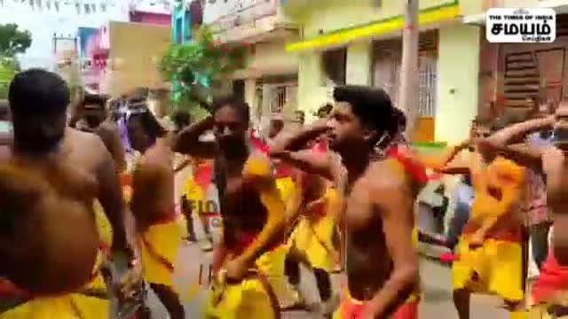 யுகாதி பண்டிகை; ராமலிங்க சவுடேஸ்வரி அம்மன் கோயிலில் பக்தர்கள் நேர்த்திக்கடன்!