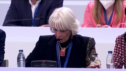 Feijóo es proclamado presidente del PP y pide "dejar de repartir carnets"