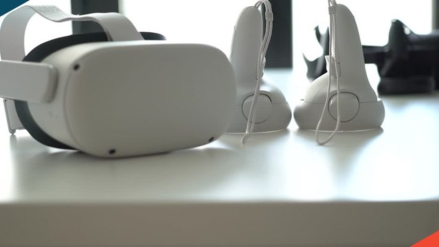 Occulus Quest 2 React Jiikaa