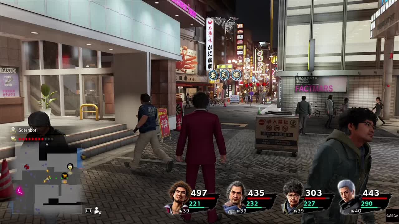 Yakuza Like a Dragon : Promenade nocturne dans le quartier de Sotenbori