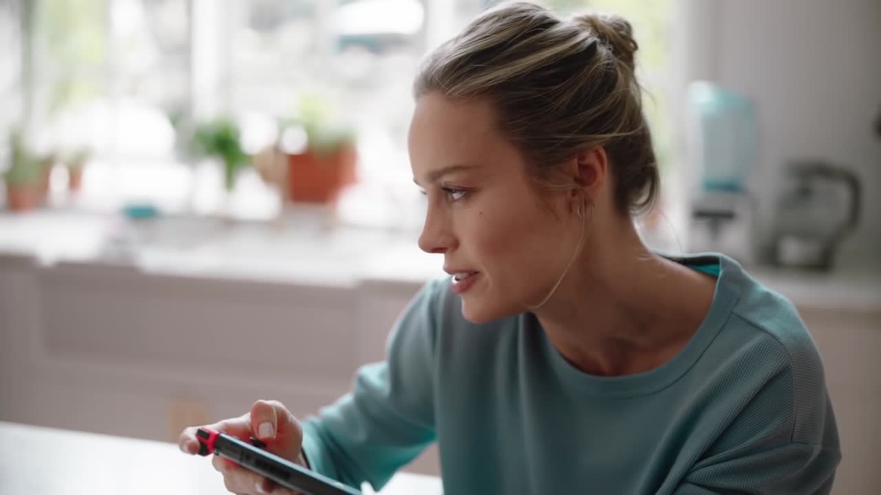 Brie Larson joue à la Switch