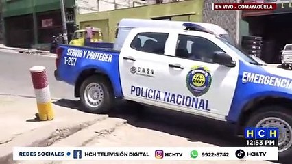 Compuerta de camión se desprende y “chima” pickup a inmediaciones del inst. San Francisco