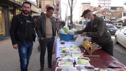 Yüksekova'da Ramazan'ın 1. gününde alışveriş yoğunluğu