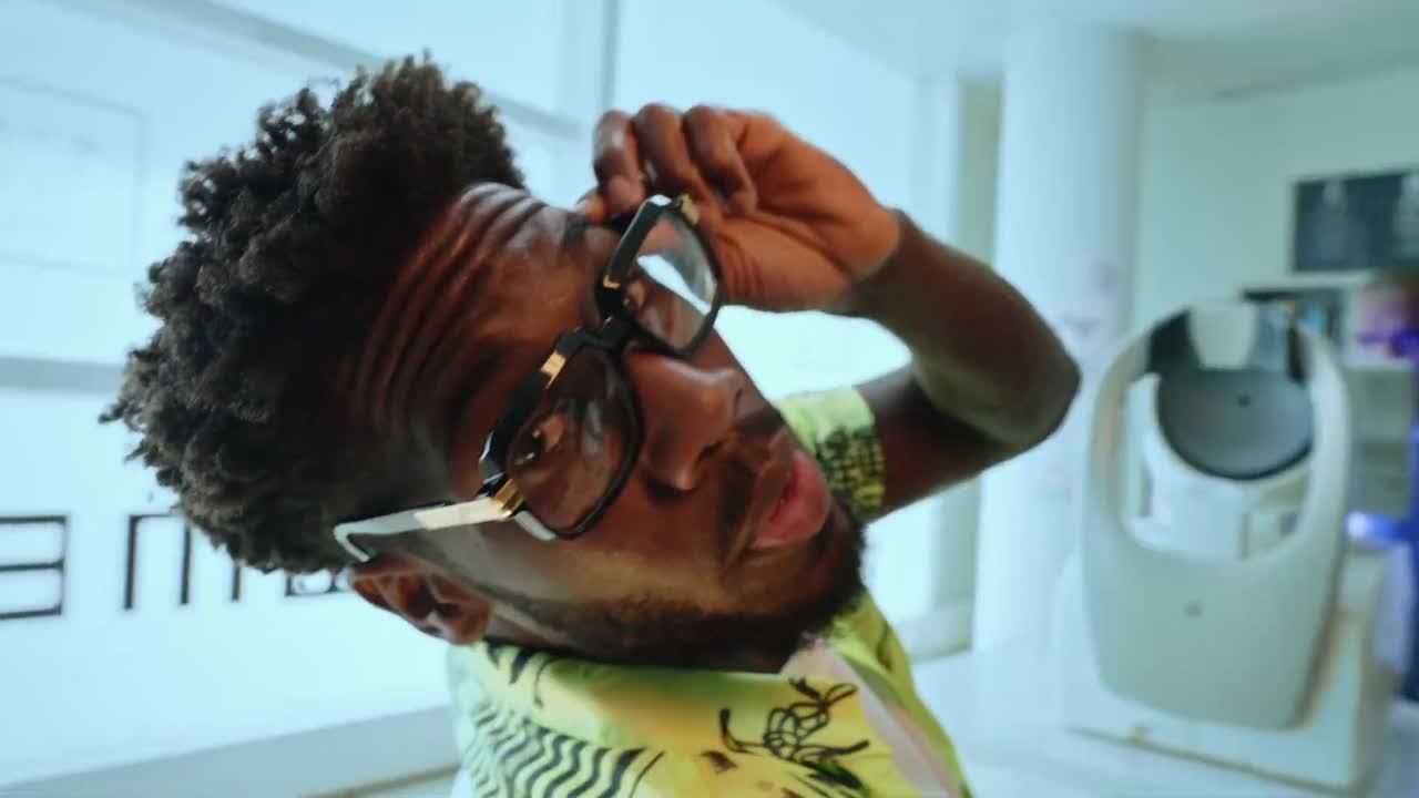 NBA 2K22 - Trailer d'annonce - "Anyone, Anywhere"