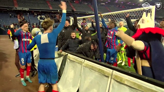 J31 Ligue 2 BKT : la joie des Caennais après SMCaen 2-1 USL Dunkerque