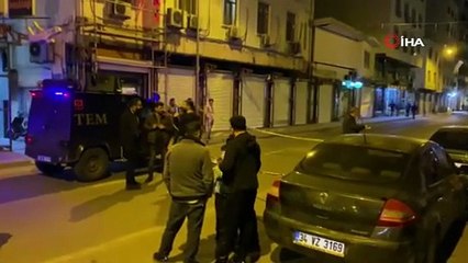 Oğlunu bıçaklandığını görünce kurşun yağdırdı: 3 yaralı