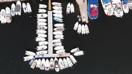 70 yılını denizde geçirdi... Denizden çekildi ama limandan ayrılamıyor