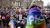 Zehntausende demonstrieren in Europa gegen den Krieg