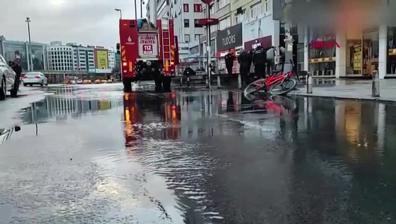 Şişli'de İSKi'ye ait su borusu patladı! Metronun Şişli girişi kapatıldı