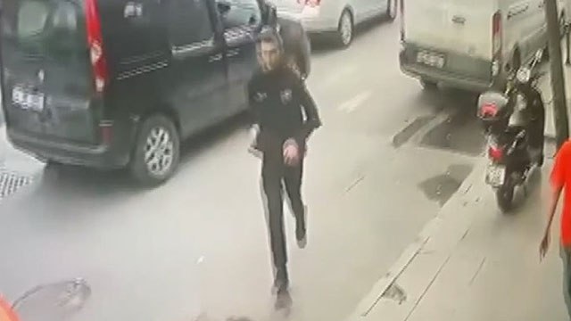 Husumetlisine kurşun yağdırdı