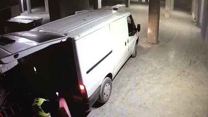 İstanbul’da şantiye soygunu kamerada: İnşaat alanından 200 bin liralık kablo çaldılar