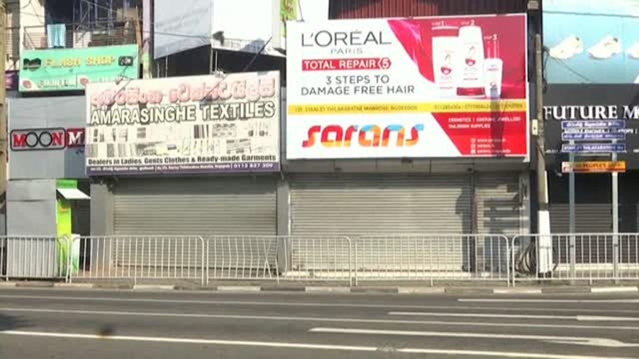 Carreteras vacías y comercios cerrados a cal y canto durante el toque de queda en Sri Lanka