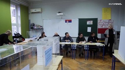 Elecciones en Serbia | El populista Aleksandar Vucic y su partido SNS parten como favoritos