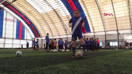 SPOR Erkekler pas vermeyince belediye başkanını antrenmana çağırdı - 2