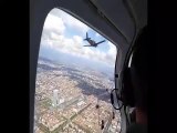 Una squadriglia in volo su Torino: via al corso di Cultura aeronautica per 160 studenti