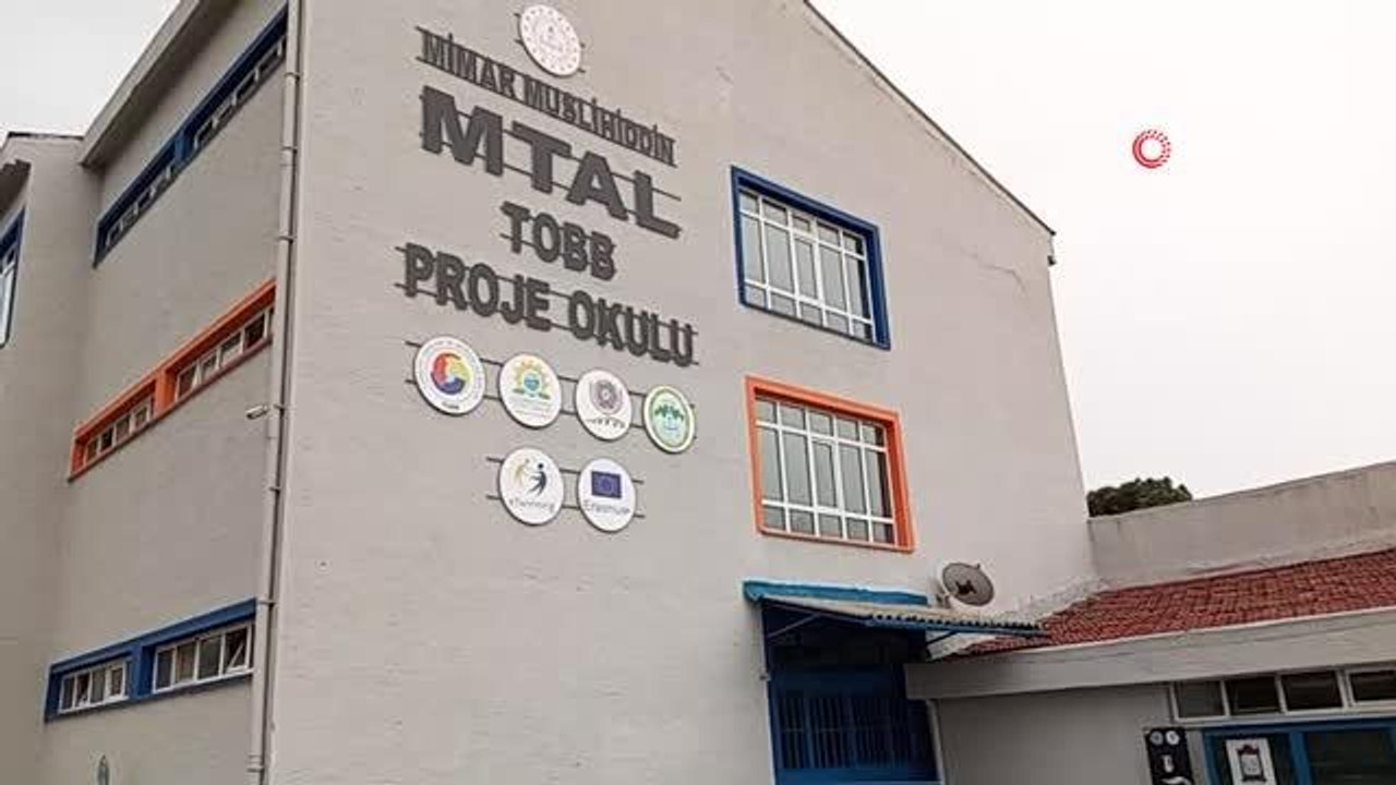 Dışı okul içi fabrika... Okul atölyesi fabrika gibi çalışıyor
