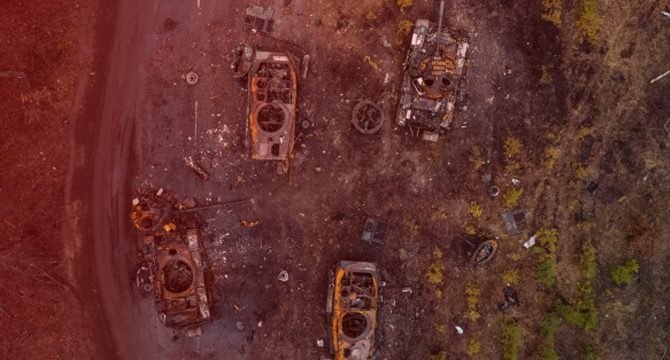 İmha edilen Rus tankları böyle görüntülendi