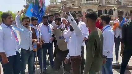 अल्बर्ट हॉल पर महंगाई को लेकर एनएसयूआई का प्रदर्शन