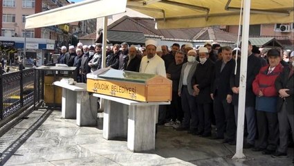 Kerem Aktürkoğlu, babaannesini son yolculuğuna uğurladı