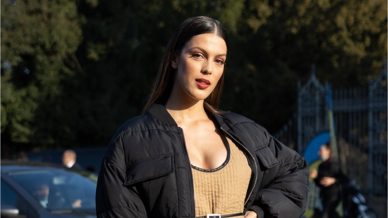 VOICI - PHOTOS Iris Mittenaere dévoile les raisons du report en dernière minute du tournage de Ninja Warrior