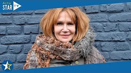 Clémentine Célarié : guérie d'un cancer, elle “retrouve l'art de goûter de rien”