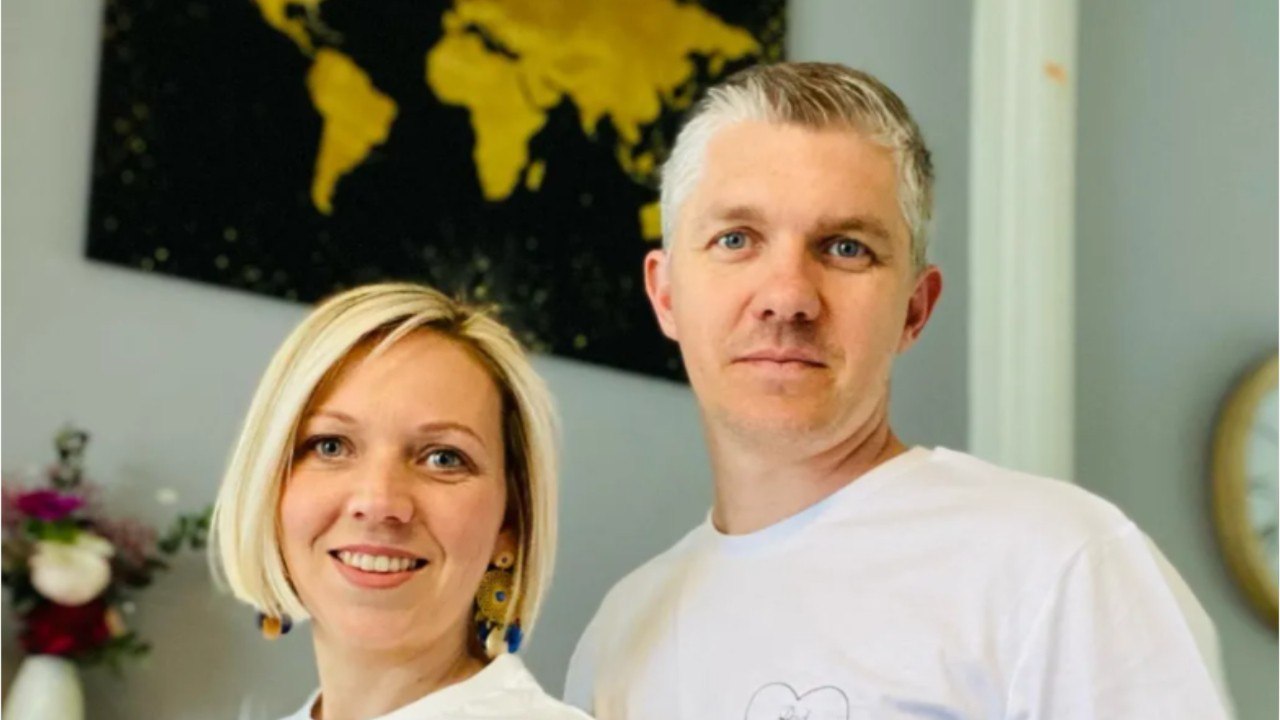 VOICI : Justine Cordule (Familles nombreuses, la vie en XXL) présente ses parents aux internautes : sa maman est son portrait craché