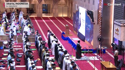 Ramadan in Indonesien: Tausende beten in Dschakarta