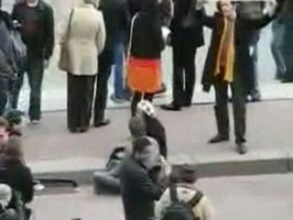 Parisfreeze60