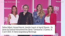 Ingrid Chauvin incendiaire en rouge, le vent soulève la jupe de Léa François à Canneseries !