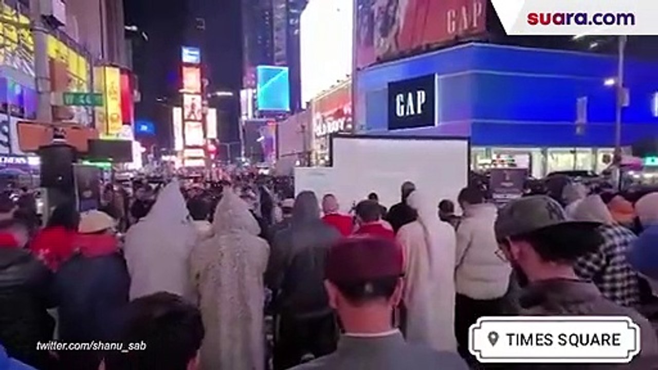 Pertama Kali dalam Sejarah! Salat Tarawih Digelar di Times Square, New York