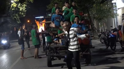 Warga Ikut Menari saat Dibangunkan Sahur dengan Musik Tradisional Ul-Daul