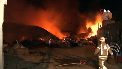 İstanbul'da geri dönüşüm tesisinde yangın