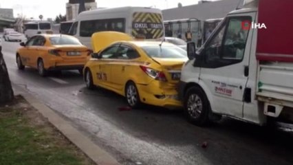 Maslak’ta 4 araç birbirine girdi: 1 ağır yaralı