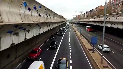 Colas en la apertura del Túnel de Glòries