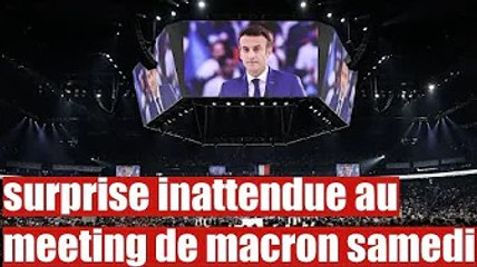 France 2022 : la curieuse pancarte affichée en plein meeting d'Emmanuel macron