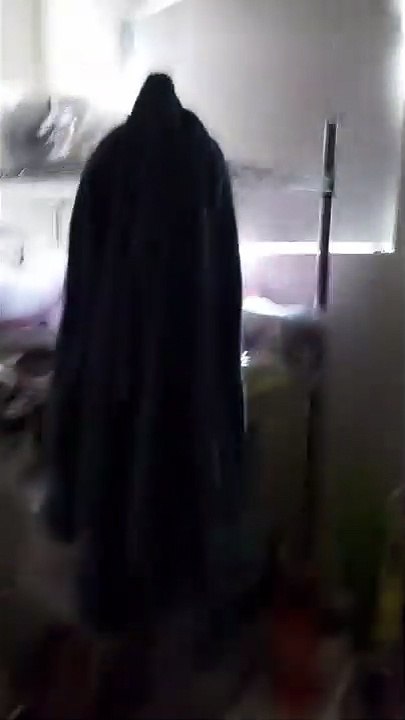 窗戶遭詭異扳開「伸進1隻手」女屋主嚇壞 離譜真相曝光