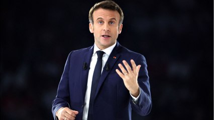 VOICI - Emmanuel Macron : ses parents, ses belles-filles… qui étaient ses proches présents à son meeting ?