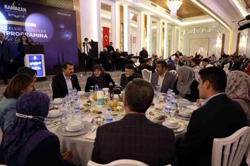 Vali Ayhan, iftarda şehit ailelerini ağırladı