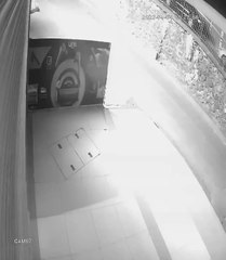 Fatih'te 4 katlı otoparktaki patlama anı kamerada