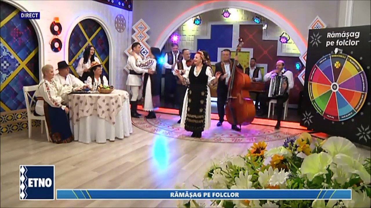 Maria Butila - M-o facut mama lumea (Ramasag pe folclor - ETNO TV - 01. ...