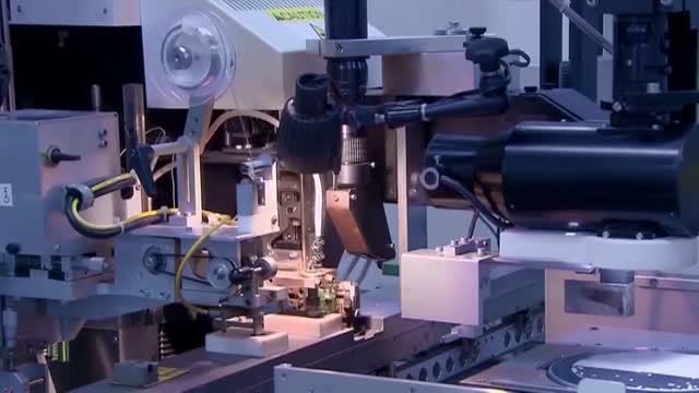 El gobierno anuncia una inversión de 11.000 millones para un proyecto de microchips y semiconductores