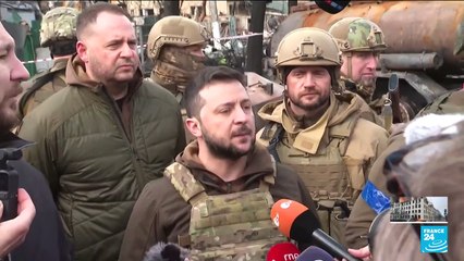 Ukraine : à Boutcha, le président Zelensky dénonce un "génocide"