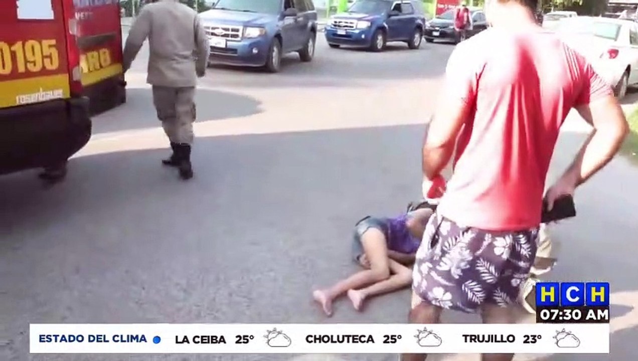 Con lesiones resulta motociclista tras impactar con vehículo en La Ceiba