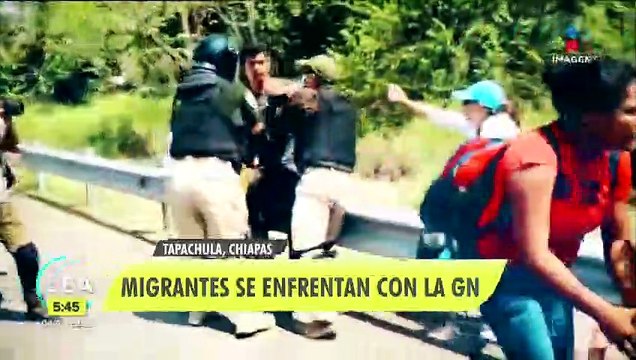 Migrantes se enfrenan con la Guardia Nacional en Tapachula, Chiapas
