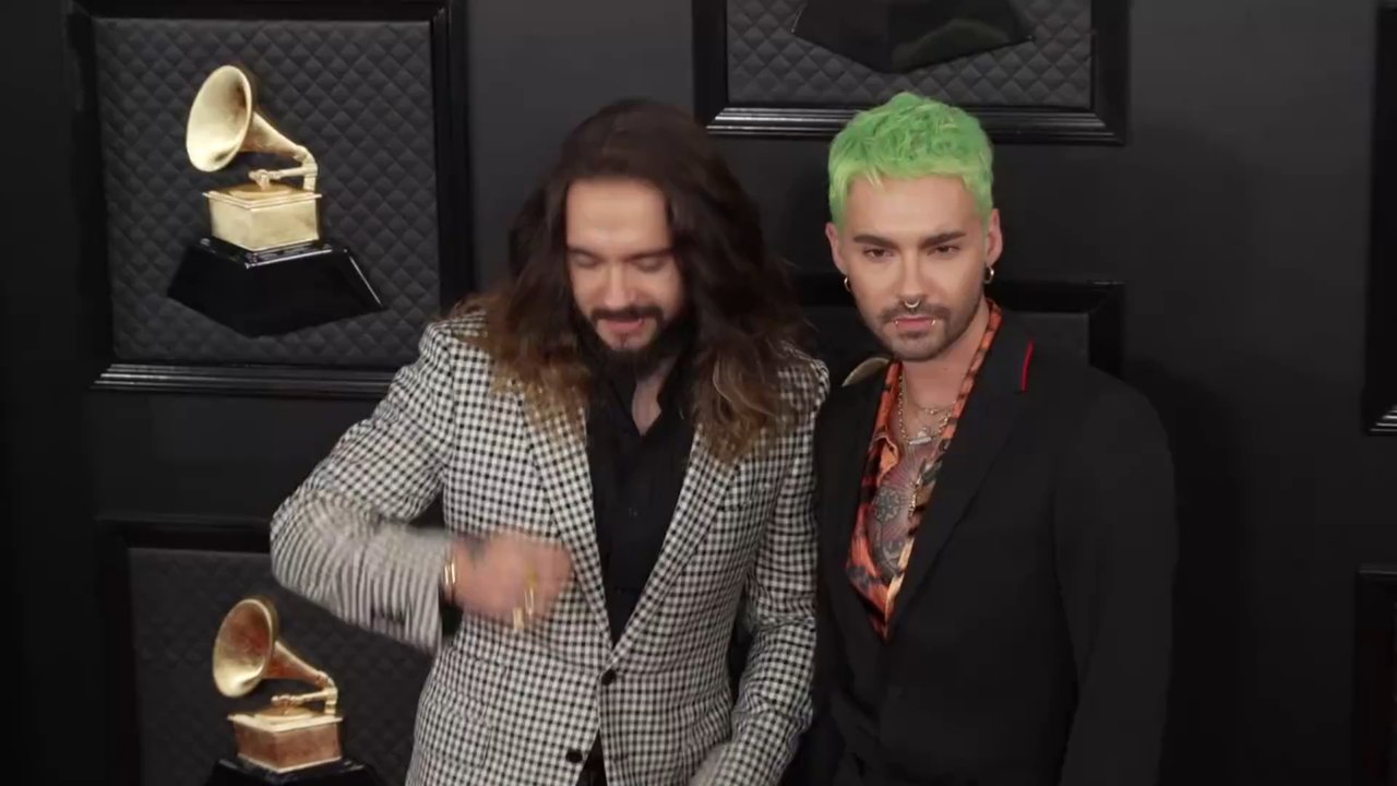 Tom Kaulitz plaudert intimes Bett-Geheimnis aus: "Heidi liegt jeden Abend auf mir drauf"