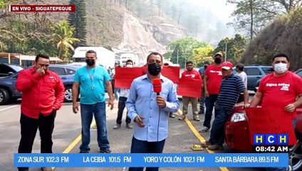 ¡No hay paso! Importadores de carros se toman la CA-5, sector Puente en Curva