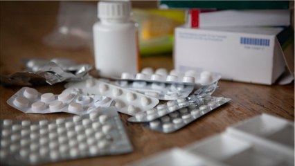 FEMME ACTUELLE - Son père droguait sa mère pour la donner à d'autres hommes : le récit glaçant de Caroline Darian