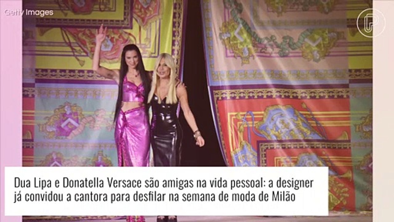 Grammy 2022: Dua Lipa repete look sexy de Cindy Crawford 30 anos depois. Veja fotos!