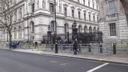 10 Numara'ya NATO bayrağı asıldı